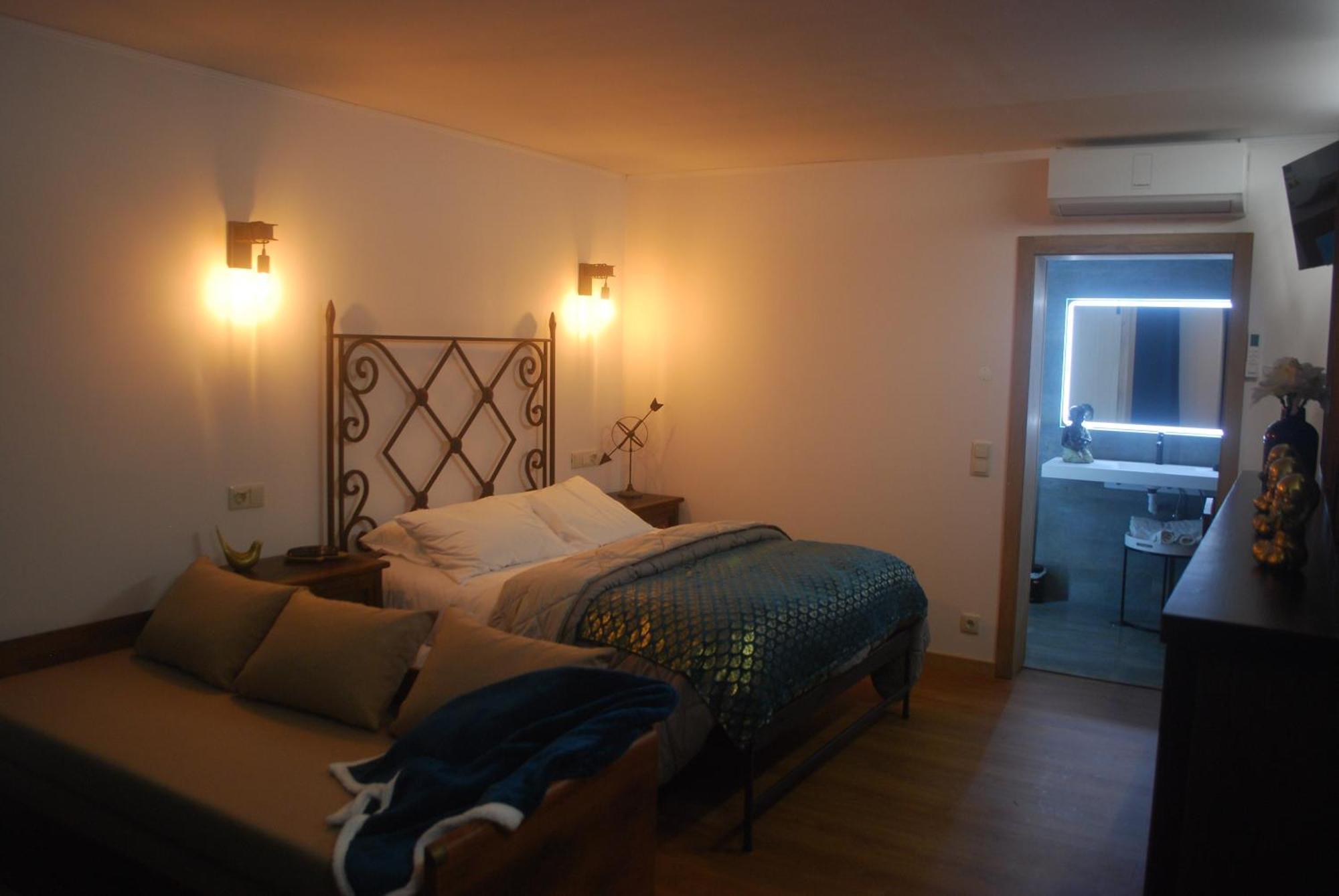 Quinta Padre Lobo Guest House Santa Maria da Feira Bagian luar foto