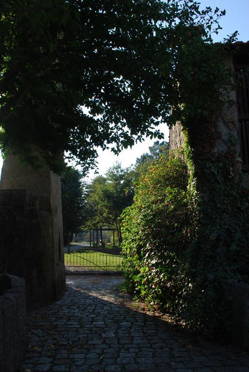 Quinta Padre Lobo Guest House Santa Maria da Feira Bagian luar foto